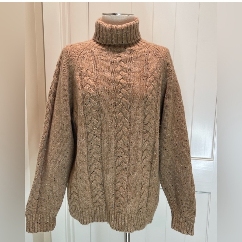 NWOT ORVIS Size Medium Sweater Turtleneck Elbow Patches Wool, Cashmere, & Nylon